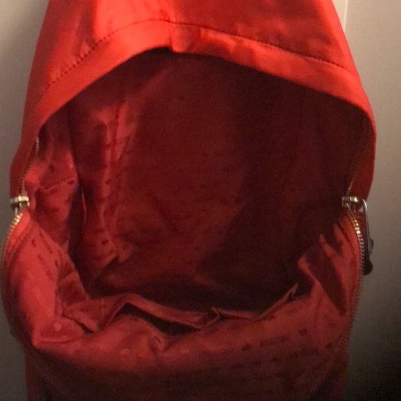 Backpack for style - Picture 2 of 3